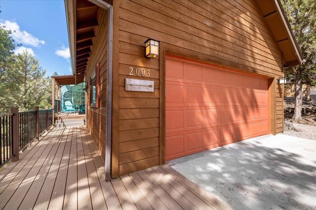 2003 NW 4th Street, Bend, OR 97703