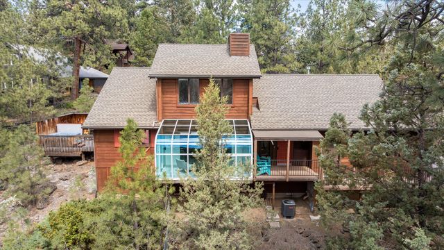 2003 NW 4th Street, Bend, OR 97703