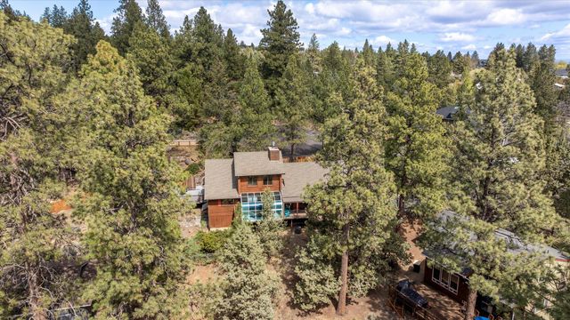 2003 NW 4th Street, Bend, OR 97703