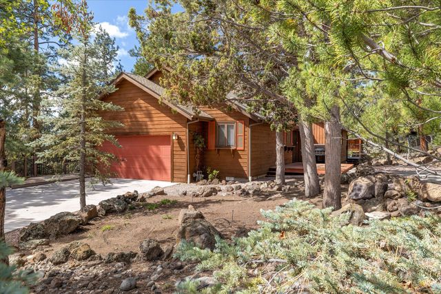 2003 NW 4th Street, Bend, OR 97703