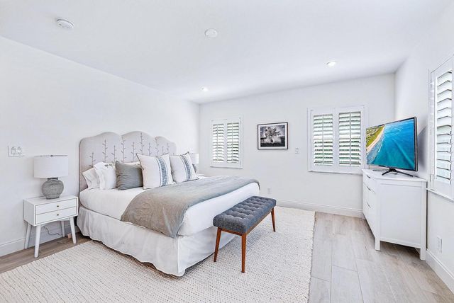 215 Cortez Road, West Palm Beach, FL 33405