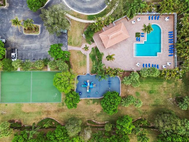 6657 Lurais Drive, Lake Worth, FL 33463