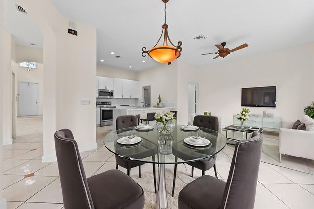 6657 Lurais Drive, Lake Worth, FL 33463