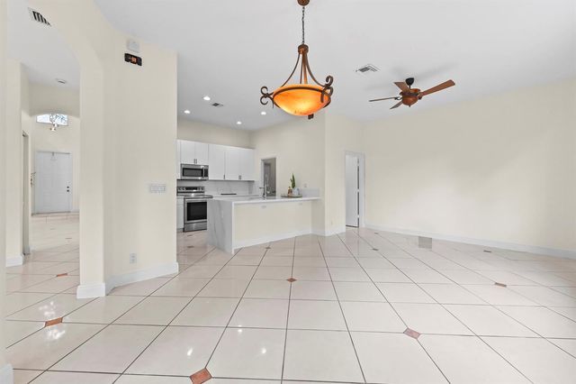 6657 Lurais Drive, Lake Worth, FL 33463