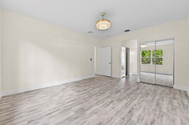 6657 Lurais Drive, Lake Worth, FL 33463