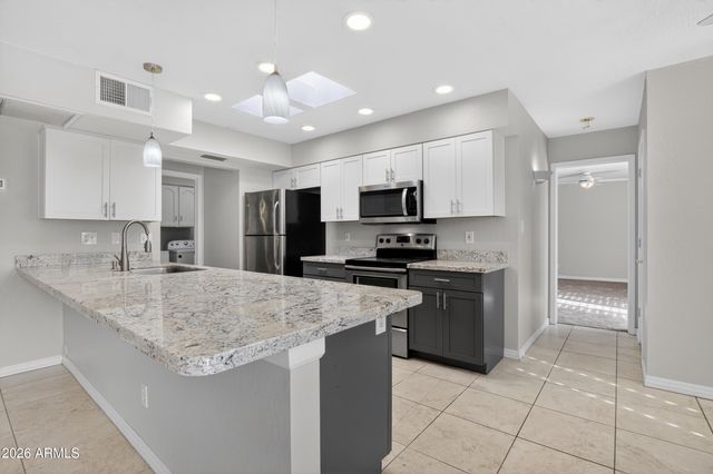 6843 E REDFIELD Road, Scottsdale, AZ 85254