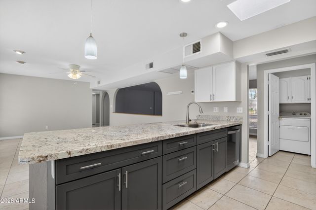 6843 E REDFIELD Road, Scottsdale, AZ 85254