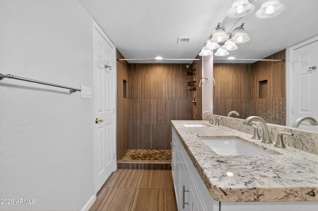 6843 E REDFIELD Road, Scottsdale, AZ 85254