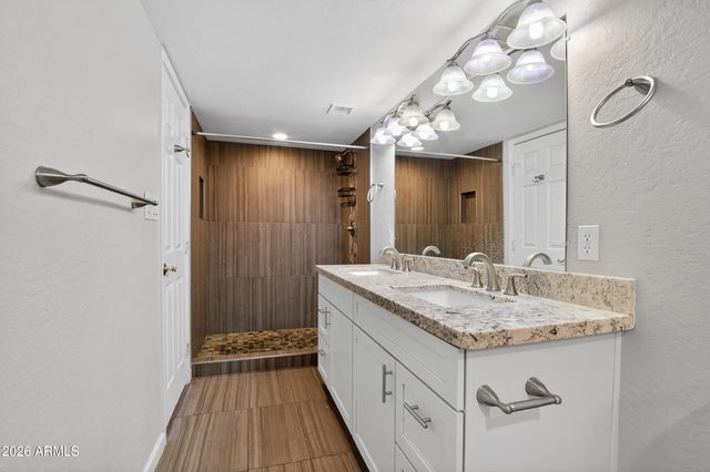 6843 E REDFIELD Road, Scottsdale, AZ 85254