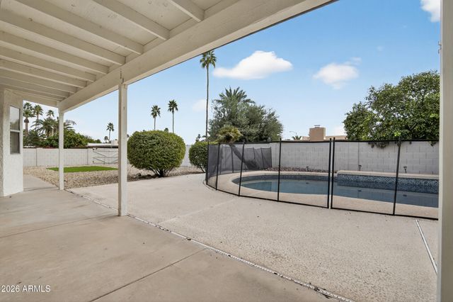 6843 E REDFIELD Road, Scottsdale, AZ 85254