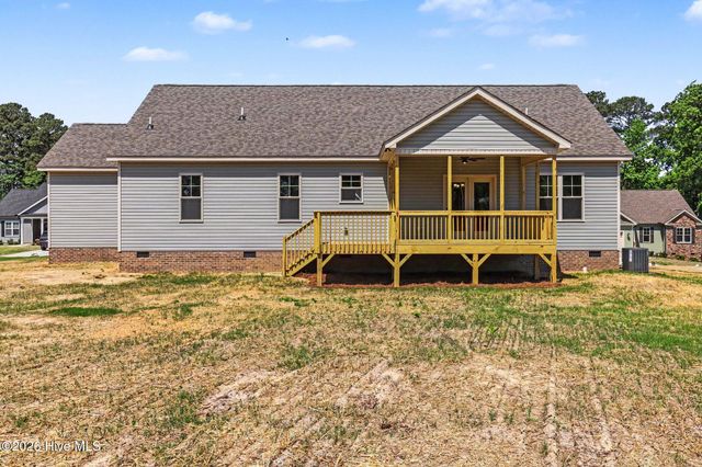 126 Tee Drive, Selma, NC 27576