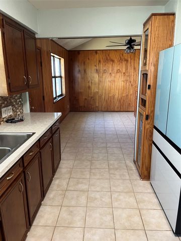 2190 W FM 574 Road W, Mullin, TX 76864