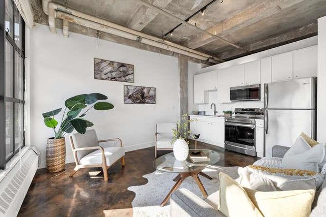 2711 18th Street 37, San Francisco, CA 94110