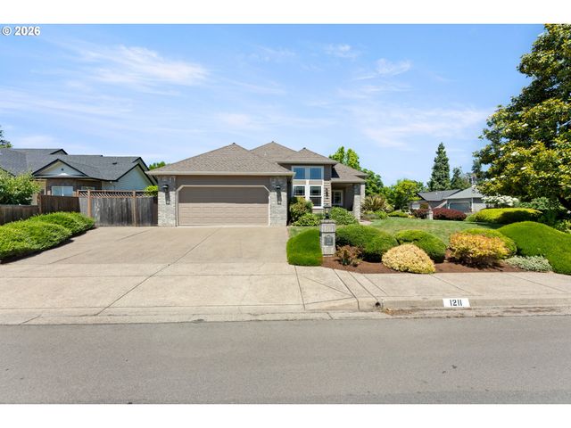 1211 NAPA CREEK Dr, Eugene, OR 97404