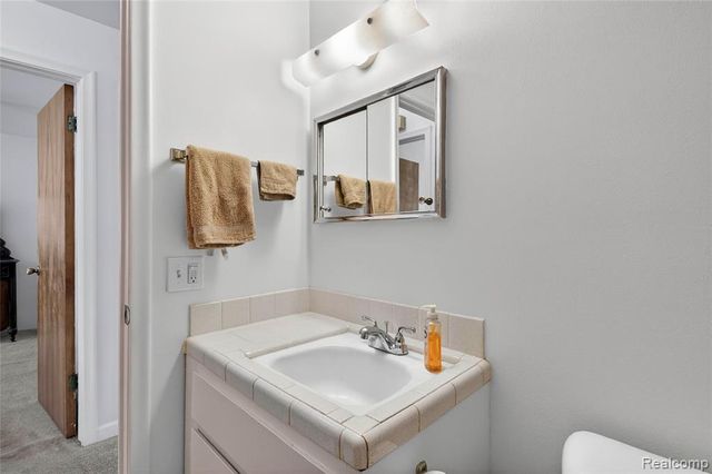 5959 Alan Drive 50, Brighton, MI 48116