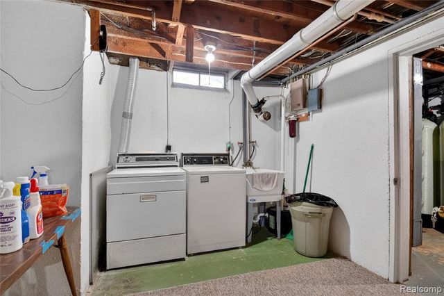 5959 Alan Drive 50, Brighton, MI 48116