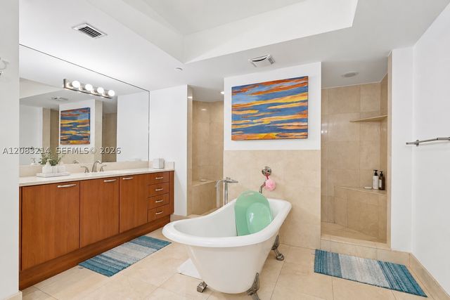 3301 NE 183rd St 403, Aventura, FL 33160