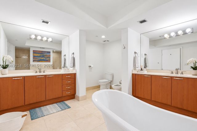 3301 NE 183rd St 403, Aventura, FL 33160