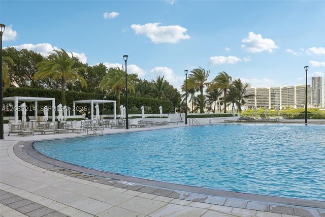 3301 NE 183rd St 403, Aventura, FL 33160