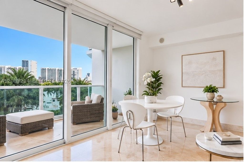 3301 NE 183rd St 403, Aventura, FL 33160
