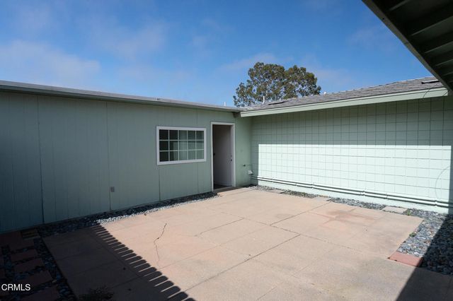 173 W Elfin Green, Port Hueneme, CA 93041