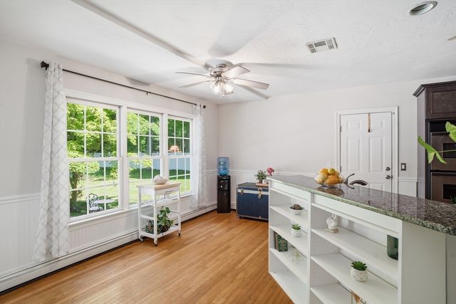 150 Samuel Dr, Northbridge, MA 01588