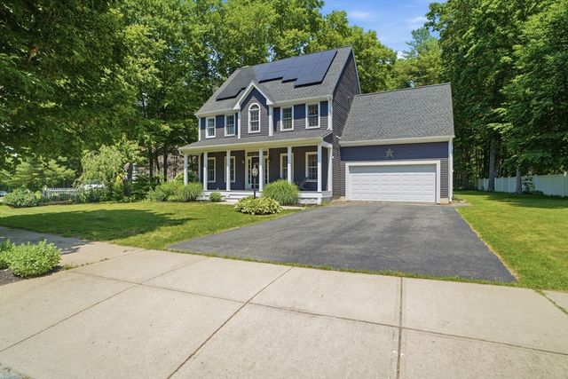 150 Samuel Dr, Northbridge, MA 01588