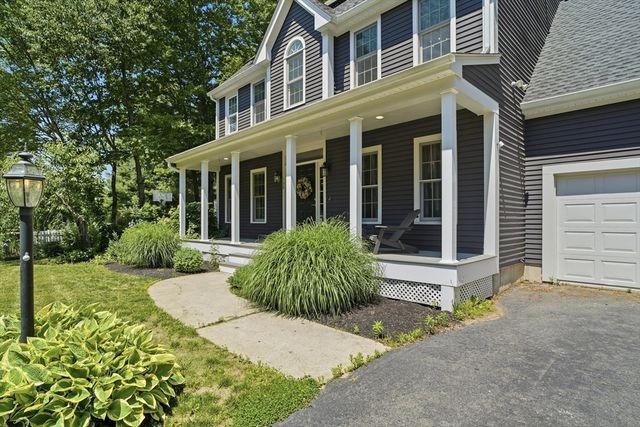 150 Samuel Dr, Northbridge, MA 01588