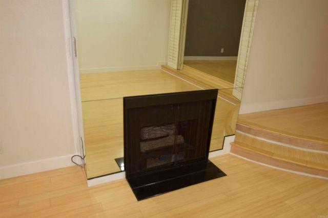 1355 N Sierra Bonita Avenue 204, West Hollywood, CA 90046