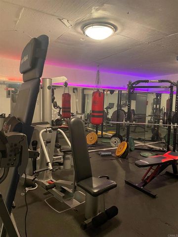 1355 N Sierra Bonita Avenue 204, West Hollywood, CA 90046