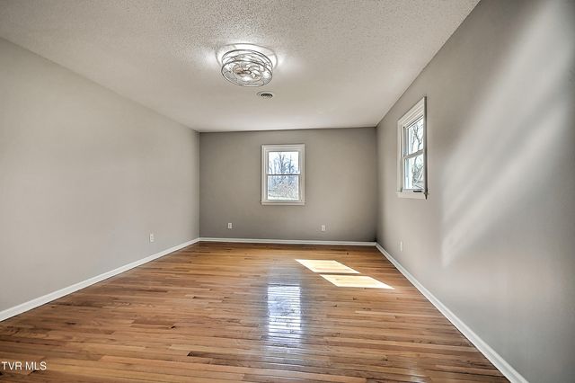 6371 Old Jonesboro Road, Bristol, TN 37620