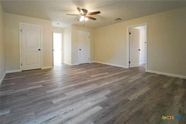 202 Beechwood, Victoria, TX 77901