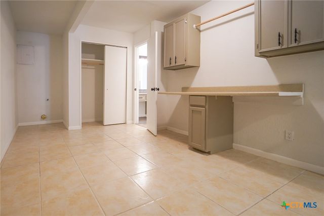 202 Beechwood, Victoria, TX 77901