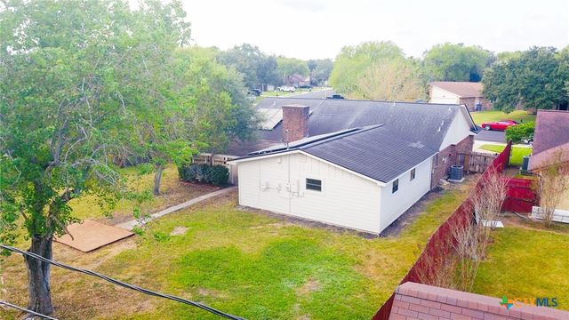 202 Beechwood, Victoria, TX 77901