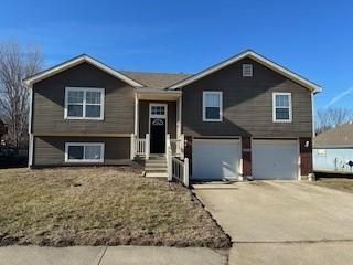 1204 SW Cross Creek Drive, Grain Valley, MO 64029