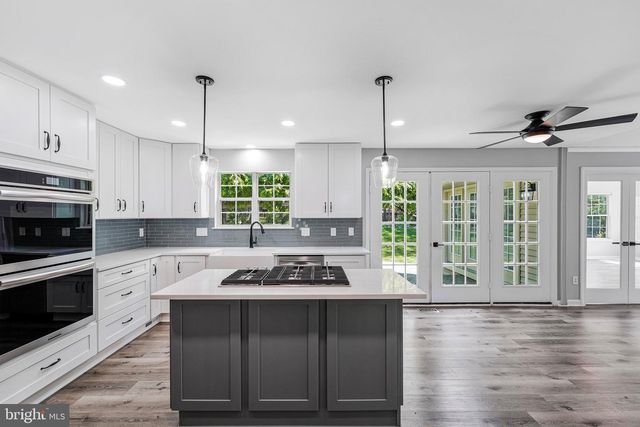 9361 WEATHERSFIELD DR, Bristow, VA 20136