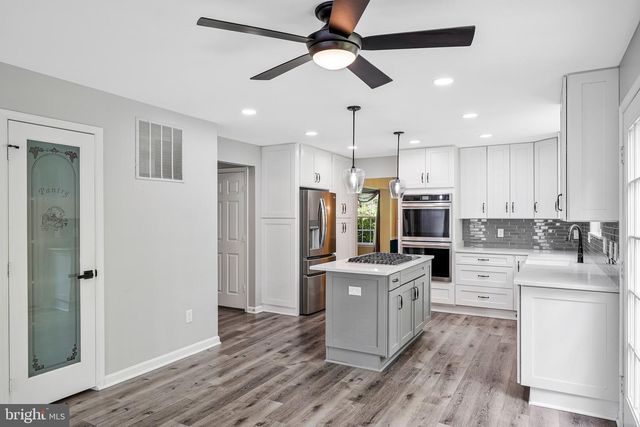9361 WEATHERSFIELD DR, Bristow, VA 20136