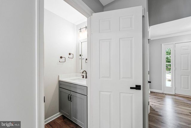 9361 WEATHERSFIELD DR, Bristow, VA 20136