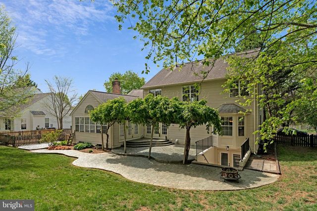 9361 WEATHERSFIELD DR, Bristow, VA 20136