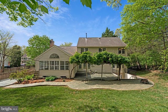 9361 WEATHERSFIELD DR, Bristow, VA 20136