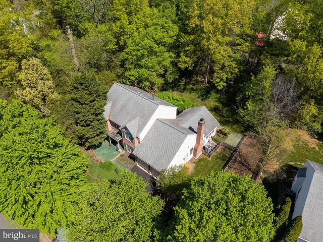 9361 WEATHERSFIELD DR, Bristow, VA 20136