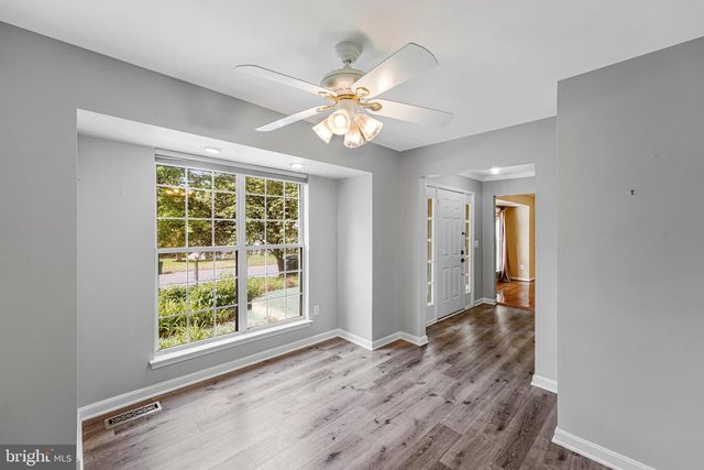 9361 WEATHERSFIELD DR, Bristow, VA 20136
