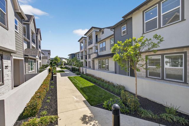 3080 Windwalker Walk, Sacramento, CA 95833