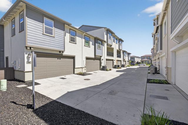 3080 Windwalker Walk, Sacramento, CA 95833