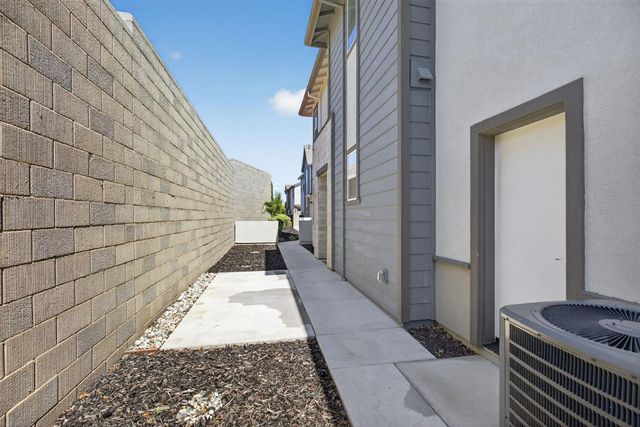 3080 Windwalker Walk, Sacramento, CA 95833