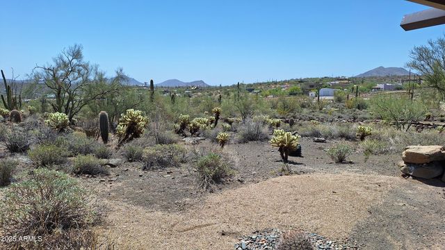 49636 N 15th Avenue, New River, AZ 85087