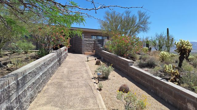 49636 N 15th Avenue, New River, AZ 85087