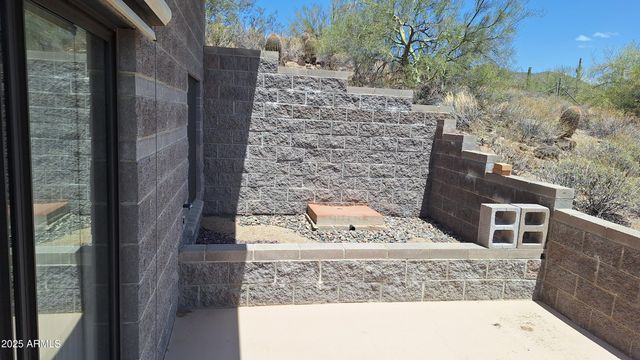 49636 N 15th Avenue, New River, AZ 85087