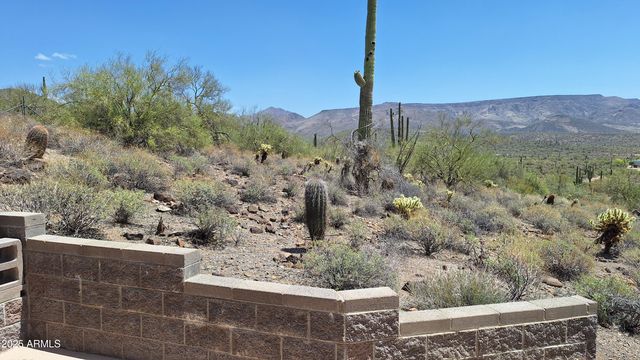 49636 N 15th Avenue, New River, AZ 85087