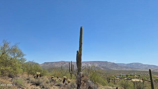 49636 N 15th Avenue, New River, AZ 85087